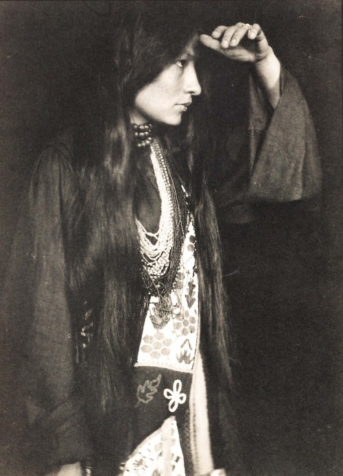 Photograph of Zitkala-Sa looking into the distance by Gertrude Kasebier